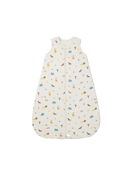 White sleeping bag for baby with safari animals pattern from OiOiOi, your rental service for organic baby and kids clothes